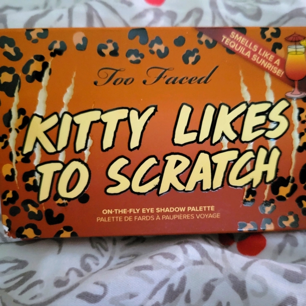 Too Faced Kitty eyeshadow